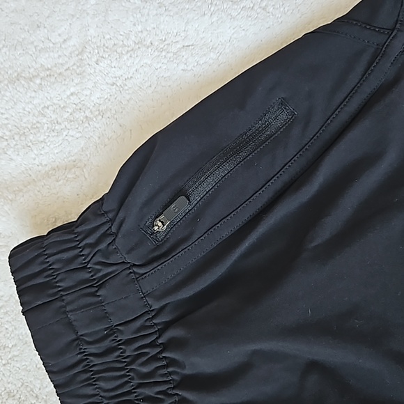Running shorts - Picture 4 of 6